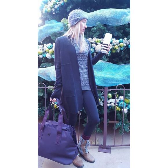 Lululemon Rest Less Long Sleeve
Pullover 2 Gray Womens Shirt Tech Top Thumbholes - Picture 5 of 11